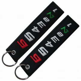 Cool Personalized Embroidered Keychains PMS Color Flat Appearance